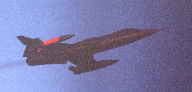 Marineflieger im Vorbeiflug